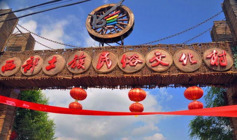 青海省海东自驾游游玩线路推荐，这四大景点让人流连忘返。海东短途自驾游推荐