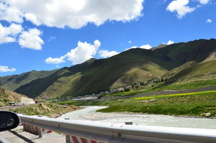 青藏线自驾都有哪些值得浏览的景区，这5站承包你对西北所有想象!