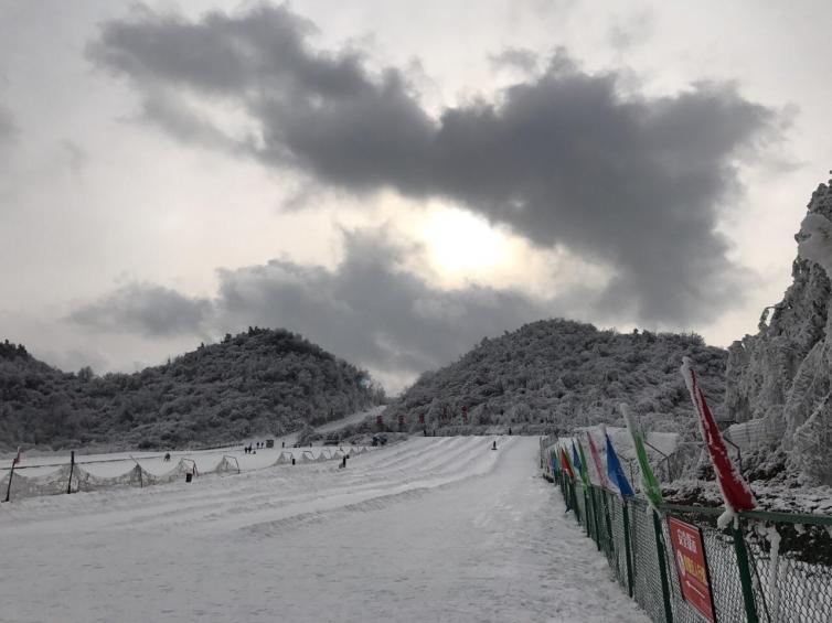 冬天重庆自驾游最受欢迎好去处推荐，重庆周边好玩的滑雪地都在这里