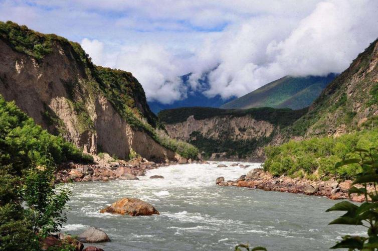 西藏自驾游什么时候去最合适？想去西藏自驾都有哪些好玩景点推荐