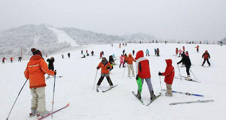 5个长沙出发不到1小时自驾游滑雪游玩攻略，长沙周边自驾游滑雪去哪里好玩？