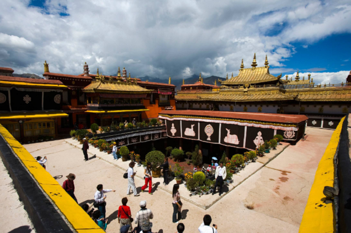 拉萨周边4日自驾游去哪儿好玩，这6个自驾游景点让你一览西藏文化
