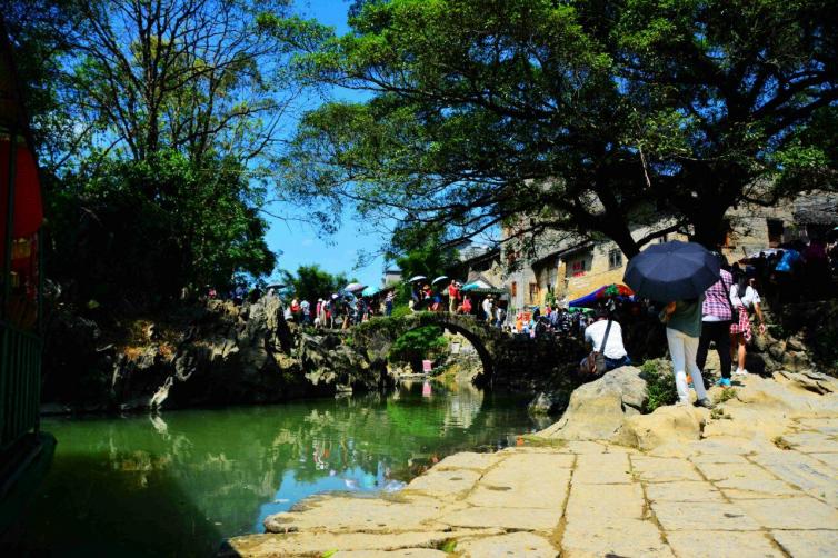 春节广西周边5个特色自驾游好去处推荐，一起感受广西本土的名镇和年味村