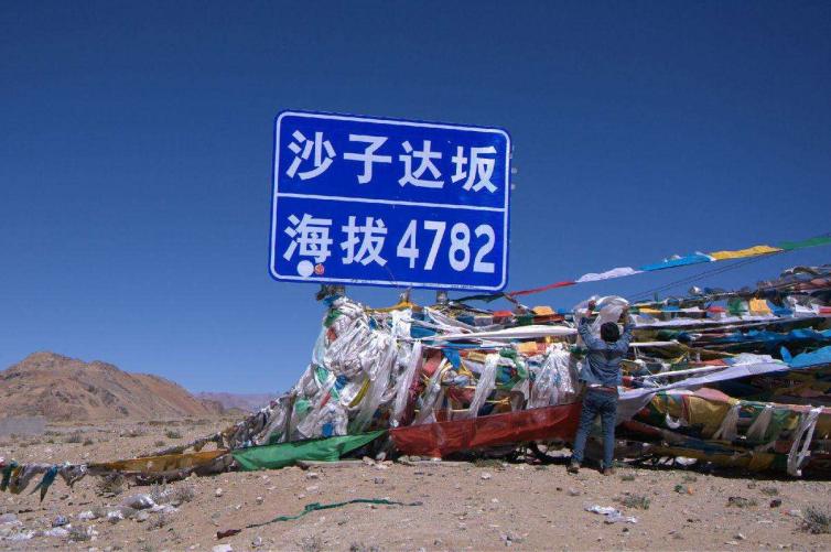 新藏线自驾路上10大绝美景点，你错过了几个？新疆-西藏自驾游线路推荐攻略