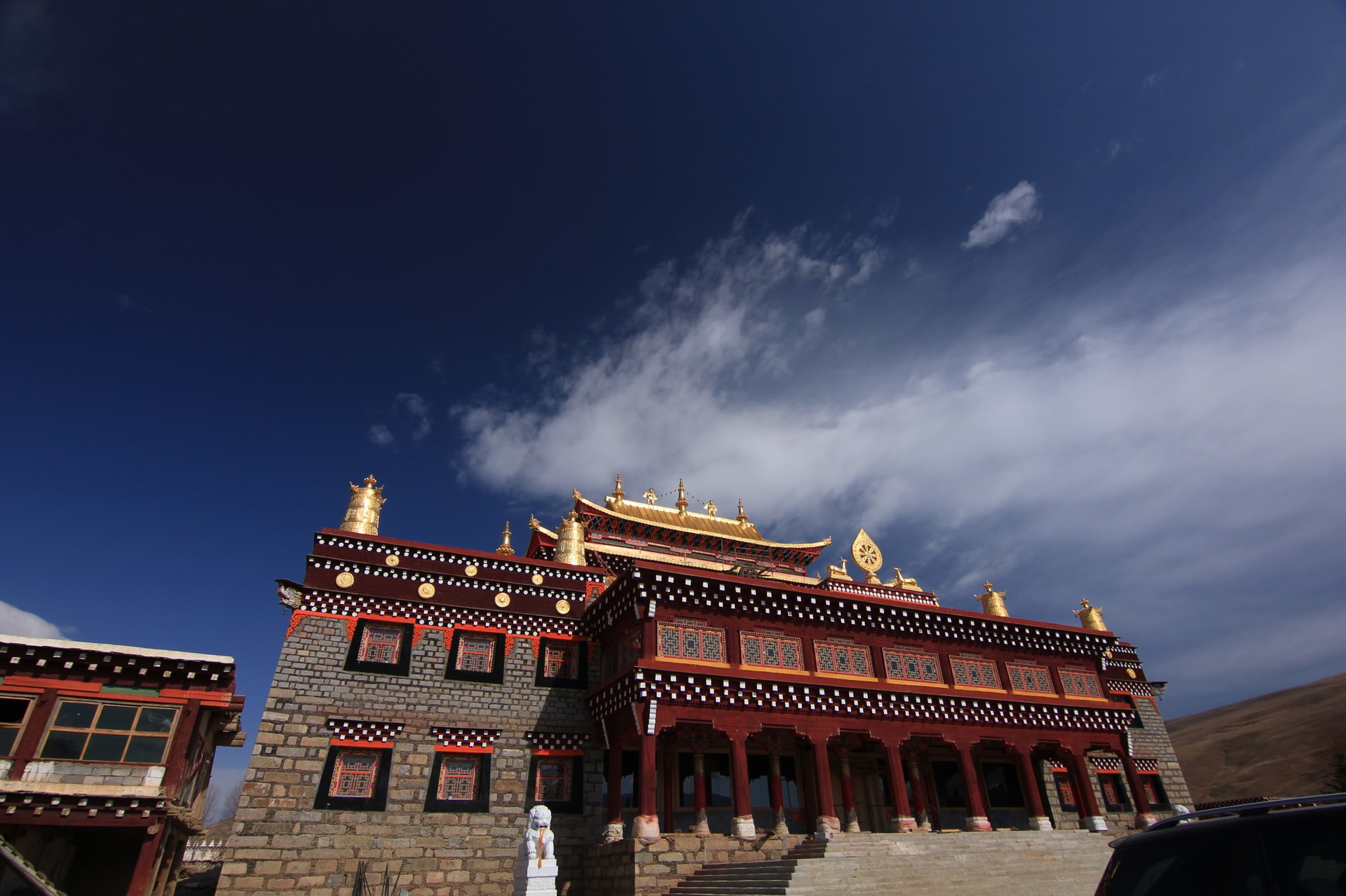 【湖北出发】武汉出发西藏20日自驾游：金川梨花-林芝桃花-川藏南北线穿越20日自驾