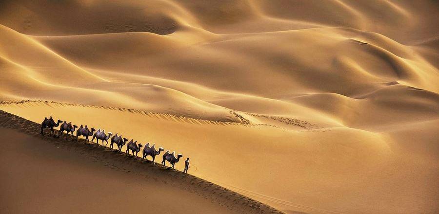 库木塔格沙漠在新疆绿不进沙不退，却每年以4米速度入侵敦煌为何