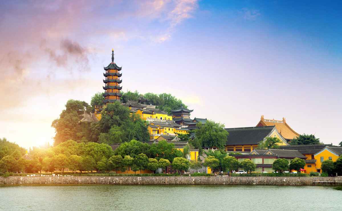 镇江旅游必去的五个景点介绍，镇江好玩的地方推荐，镇江著名景点
