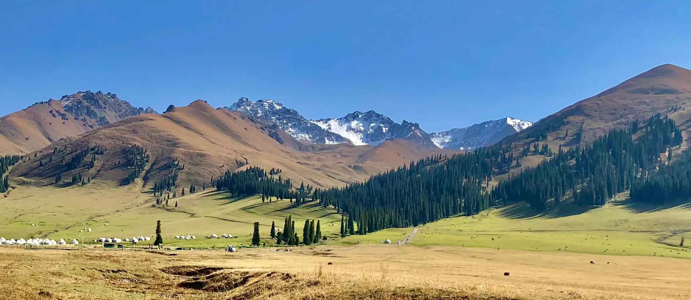 盘点新疆北疆旅游十大必去景点（5）：东方小瑞士-那拉提草原