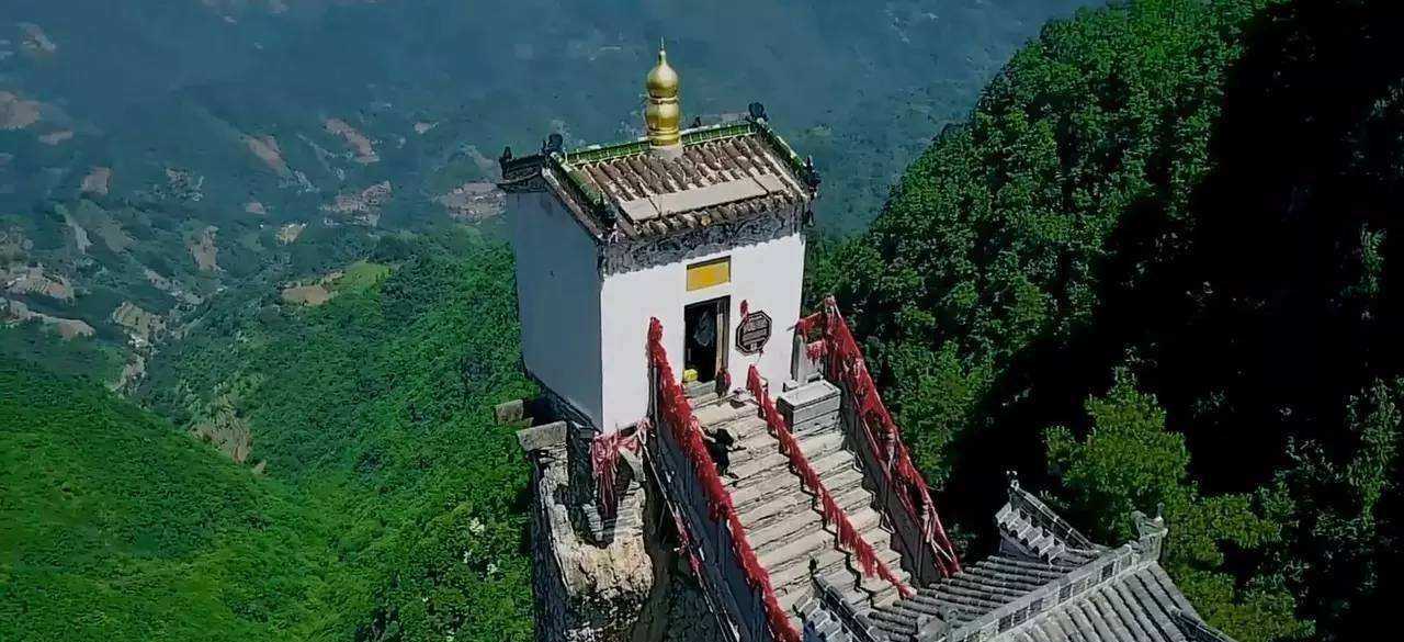 中国最险峻的5大寺庙，每一个都叫人叹为观止，其中有2处在陕西