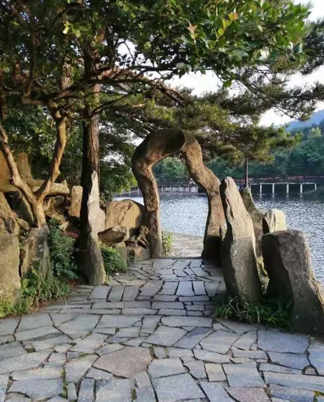 如何玩转庐山?这份旅游攻略请收好