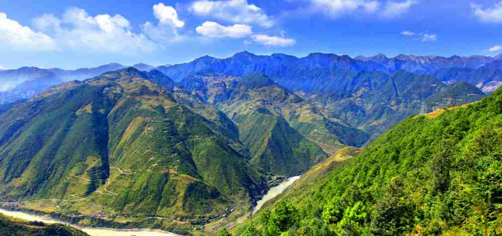 怒江州的四个地区：泸水 福贡 贡山 兰坪