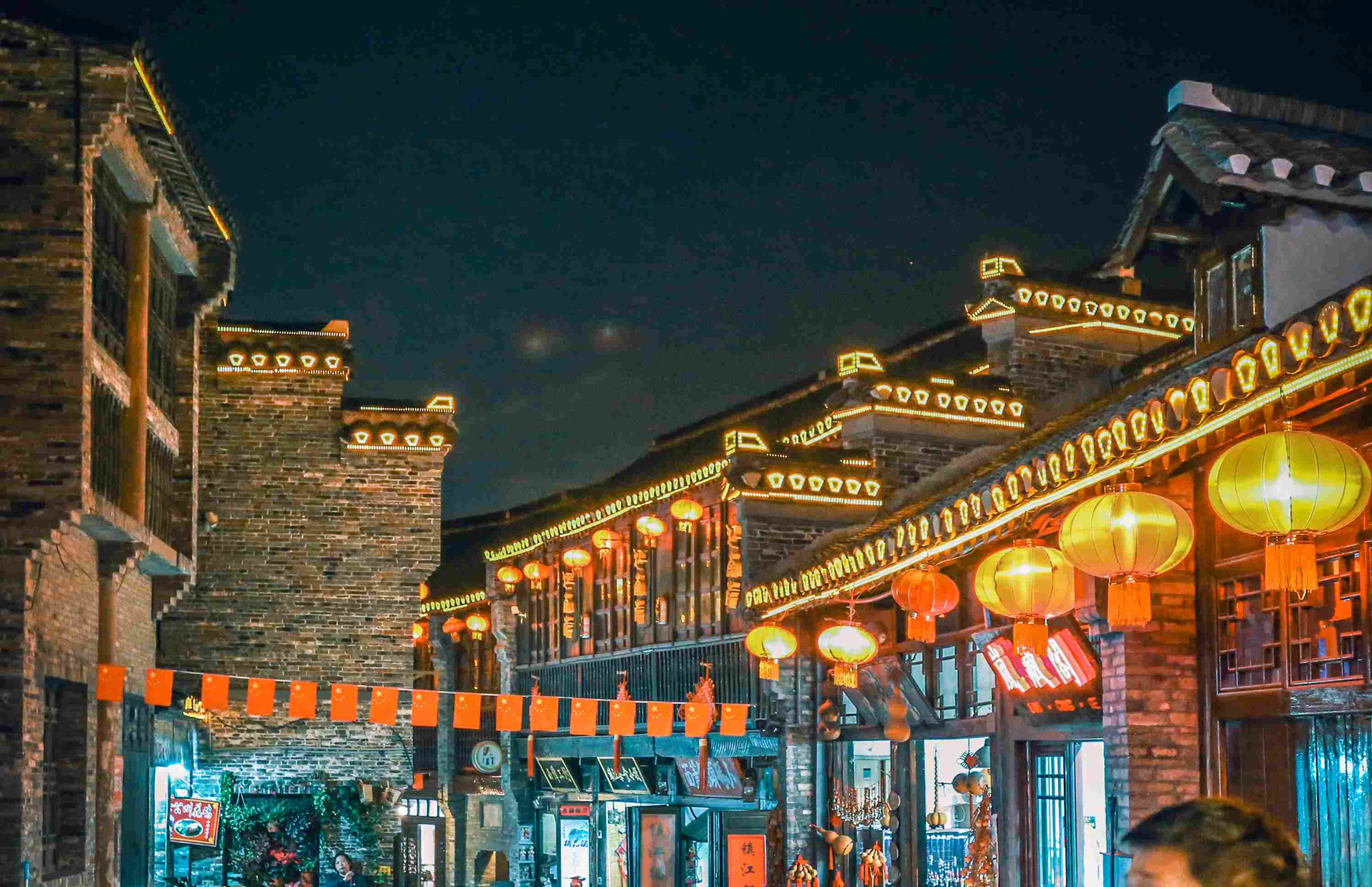 镇江旅行小众景点推荐,这条街区景美人少,不输西津渡古街