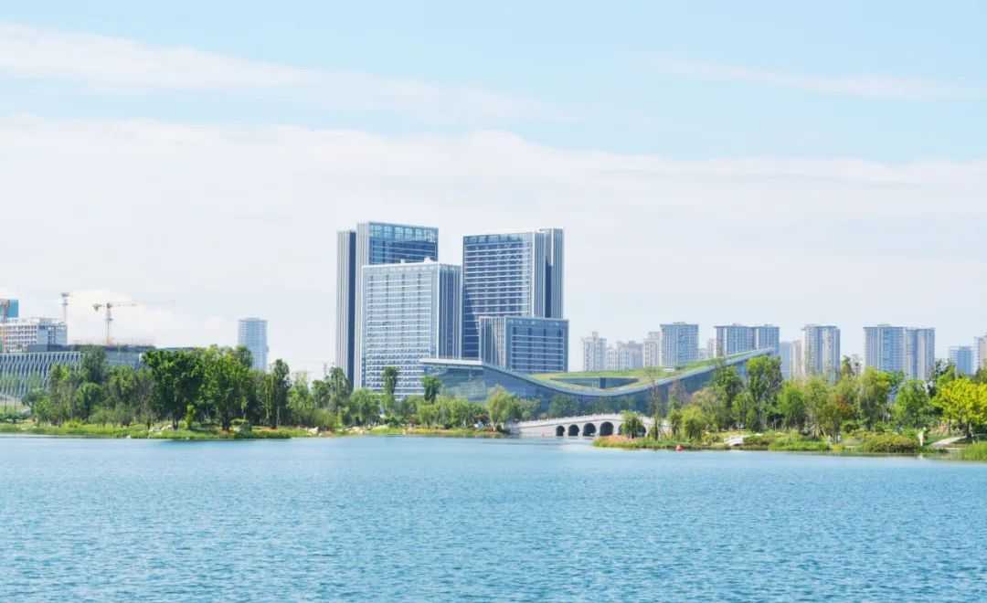 成都1日游 | 打卡龙泉千亩水域生态公园,游湖赏花、野餐休闲、玩…