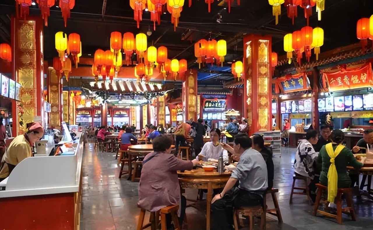 这5条美食街,名气大,但口碑差价格贵,本地人不去,你去过几个