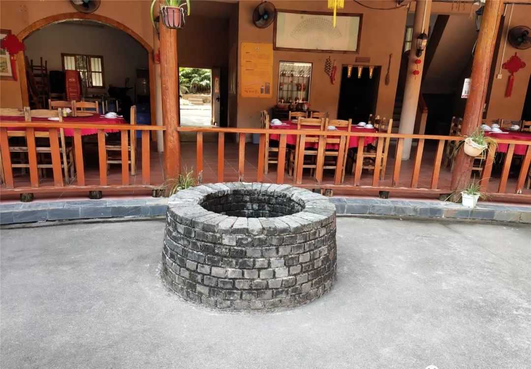 游中山客家庄,寻五桂山曾哥潭美丽传说,探神奇古冰臼