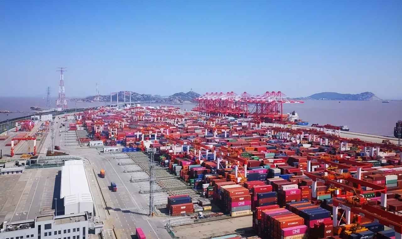 世界上最大的海岛人工港，地处浙江舟山，为何由上海管辖业务？