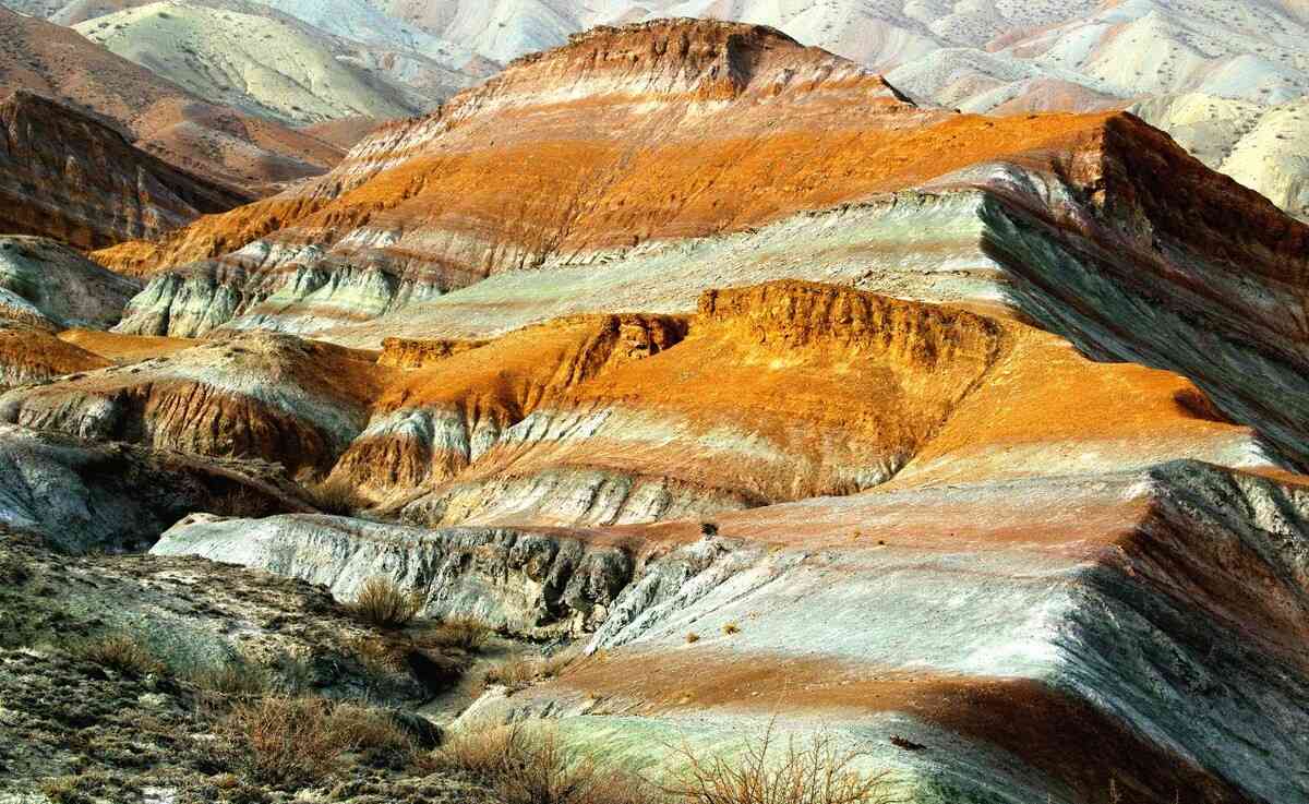 新疆有一处“火焰山”，大火烧了百余年，用了4年耗费1亿元扑灭