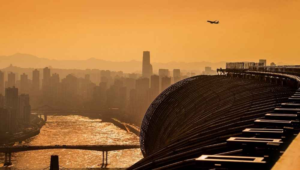 重庆来福士探索舱·观景台全新升级，推出高空体验项目