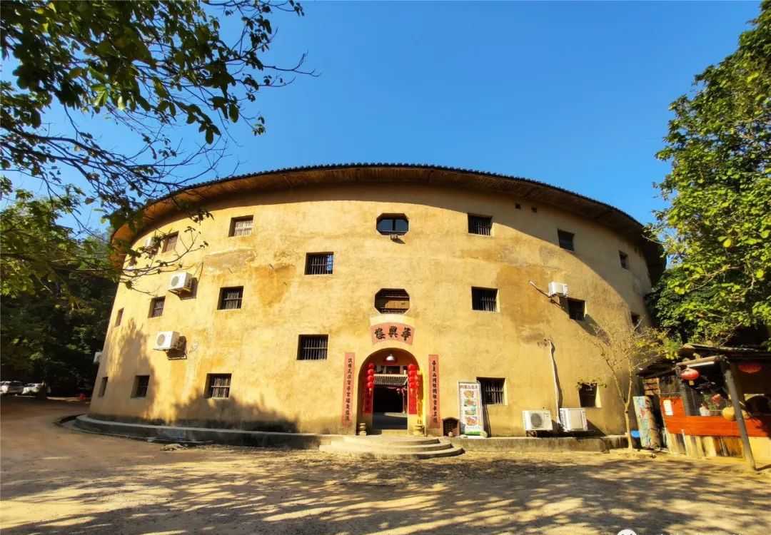 游中山客家庄,寻五桂山曾哥潭美丽传说,探神奇古冰臼