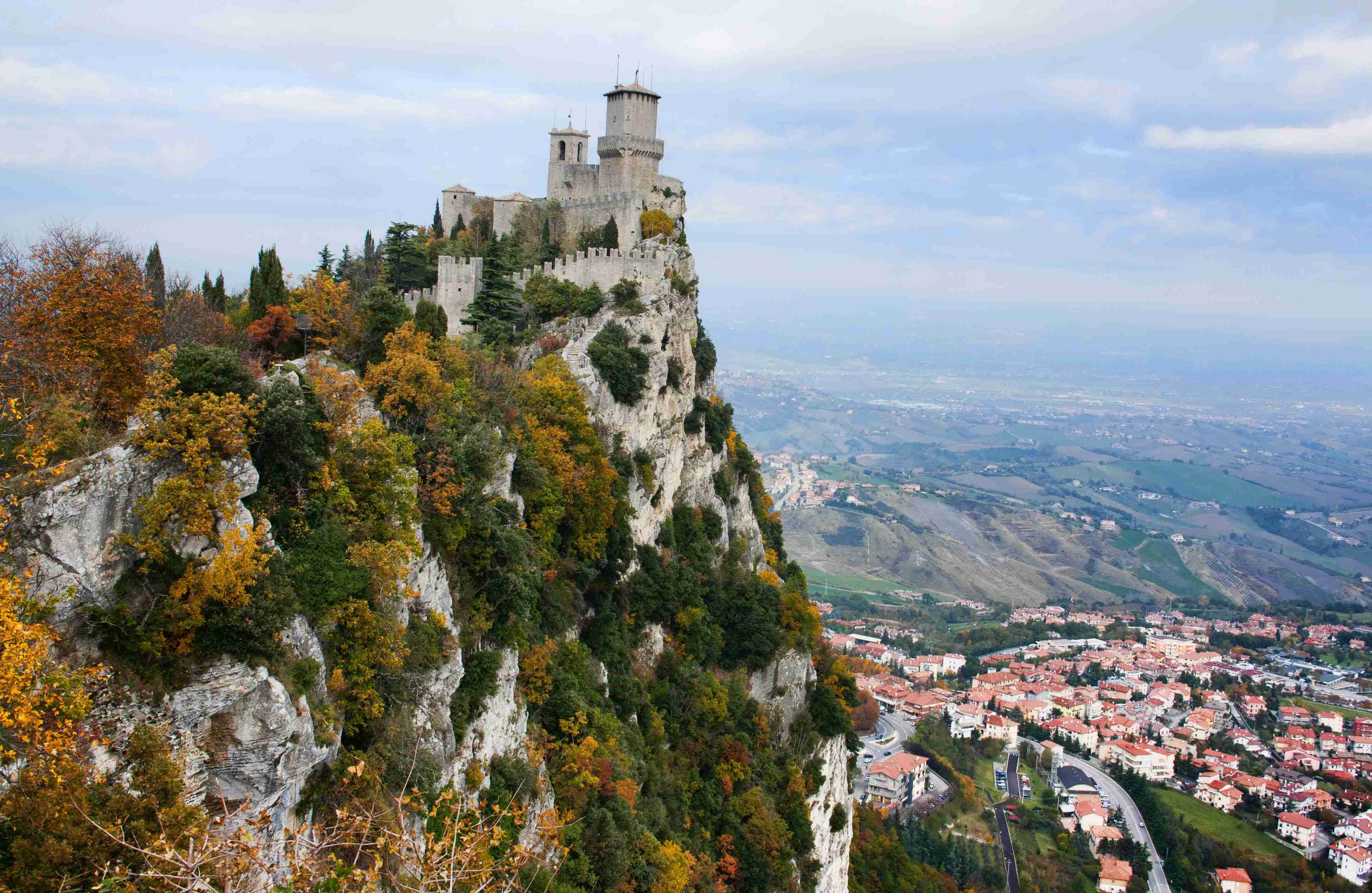 重温经典：20座全世界最美的城堡，看完之后你一定想去