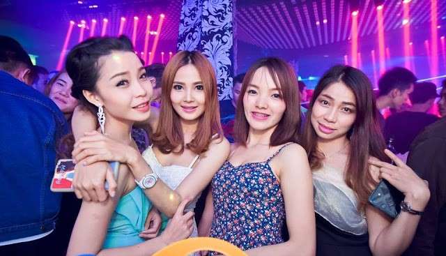 老挝有13.4万妓女，许多人来自越南，首都万象妓女服务费30美元
