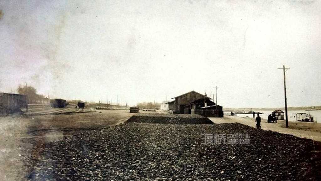 图说·哈尔滨丨斯大林公园,1938年3月修建,时称“江沿公园”